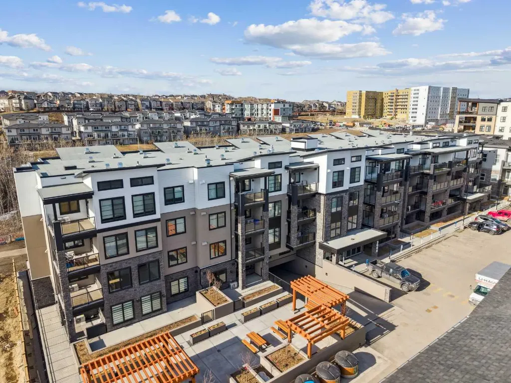 2117 81 Street SW Calgary AB T2H6H5