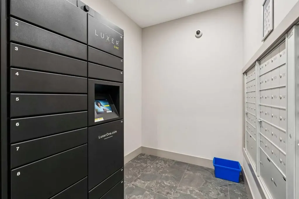 2117 81 Street SW Calgary AB T2H6H5