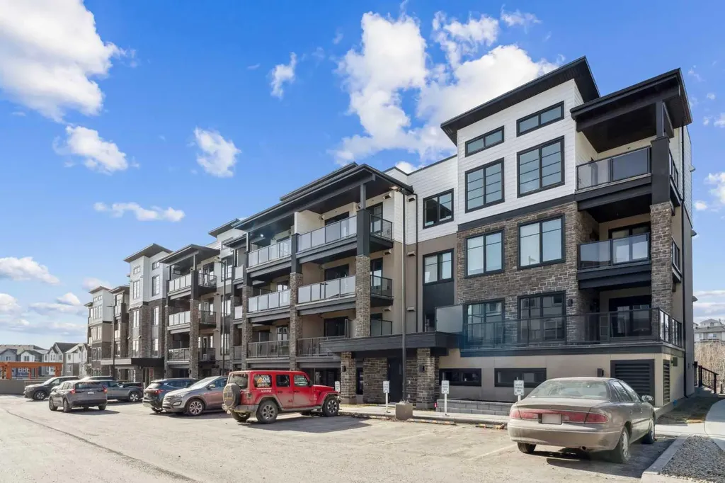 2117 81 Street SW Calgary AB T2H6H5