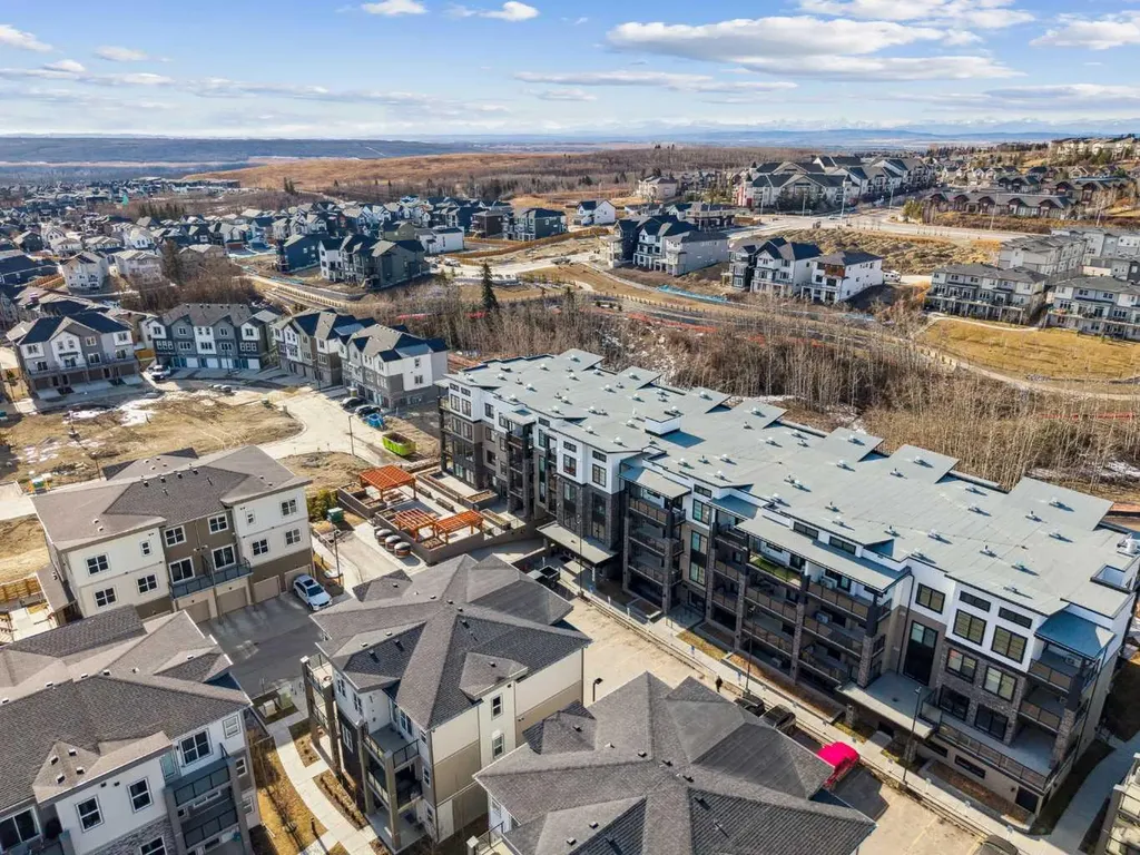 2117 81 Street SW Calgary AB T2H6H5