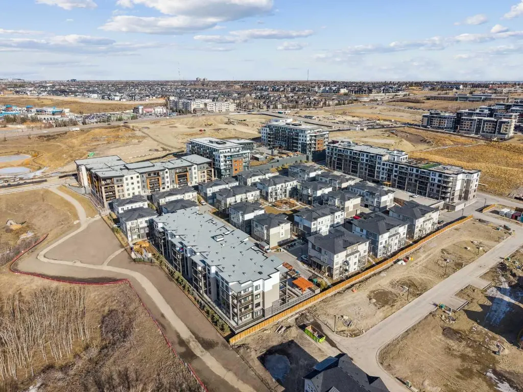2117 81 Street SW Calgary AB T2H6H5