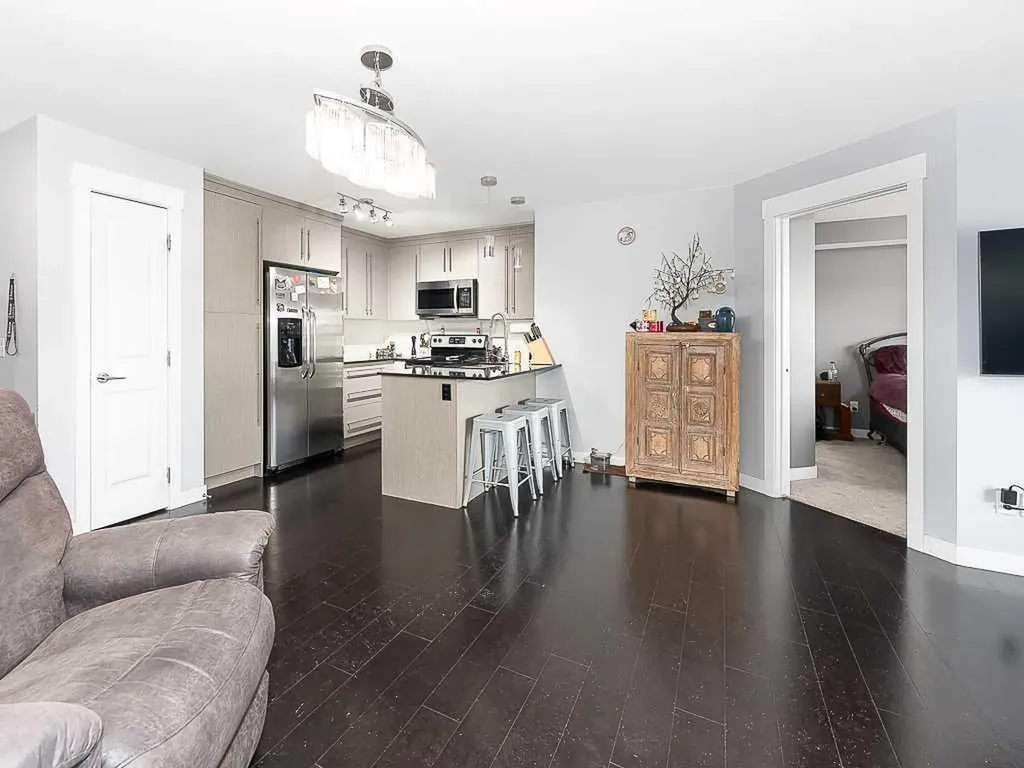 11 Mahogany Row SE Calgary AB T3M 2L6