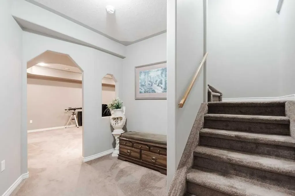 172 Berard Crescent Fort Mcmurray AB T9K 1V8