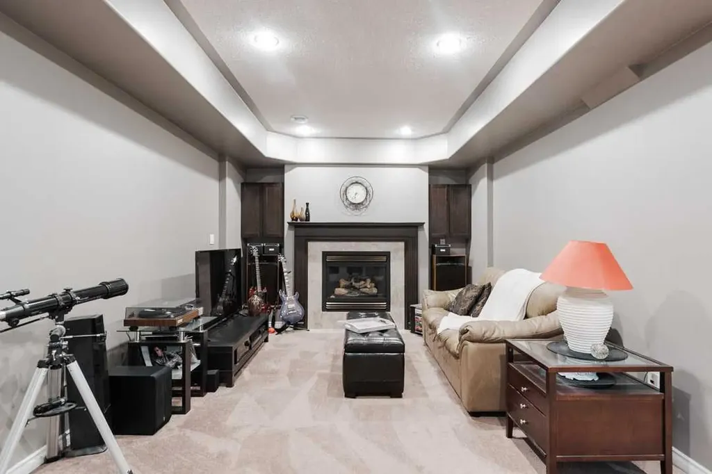 172 Berard Crescent Fort Mcmurray AB T9K 1V8