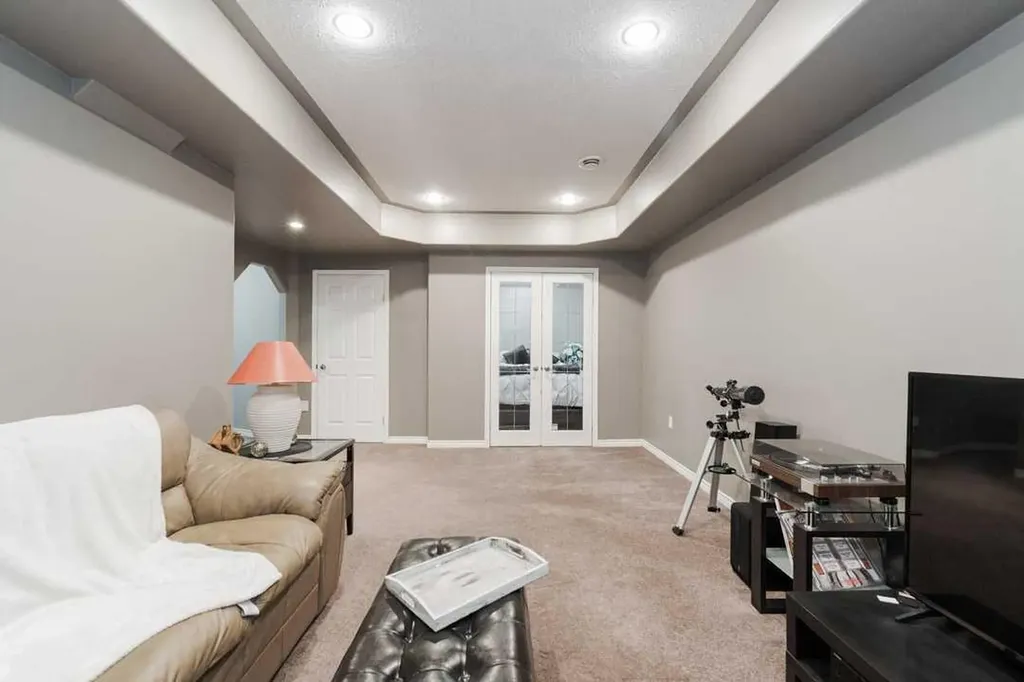 172 Berard Crescent Fort Mcmurray AB T9K 1V8