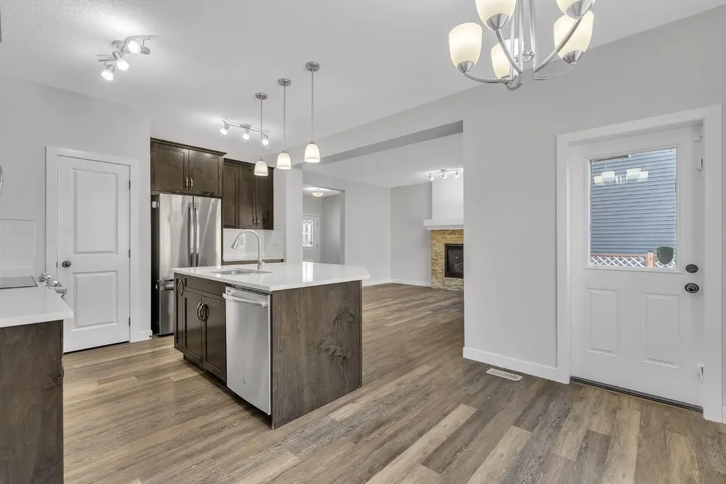235 Kinniburgh Road Chestermere AB T1X0Y7