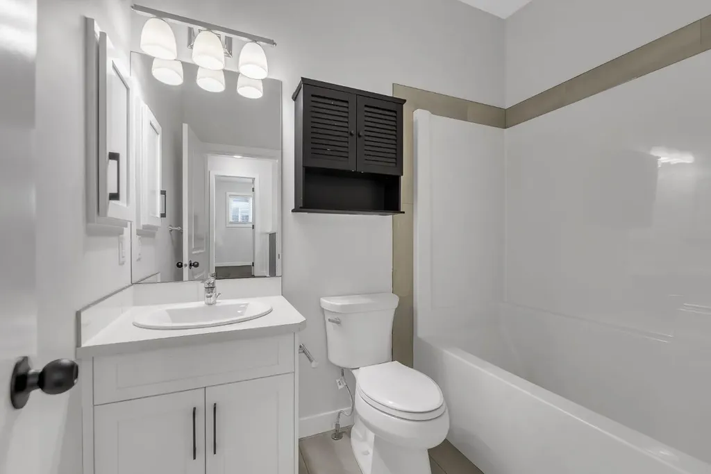 235 Kinniburgh Road Chestermere AB T1X0Y7