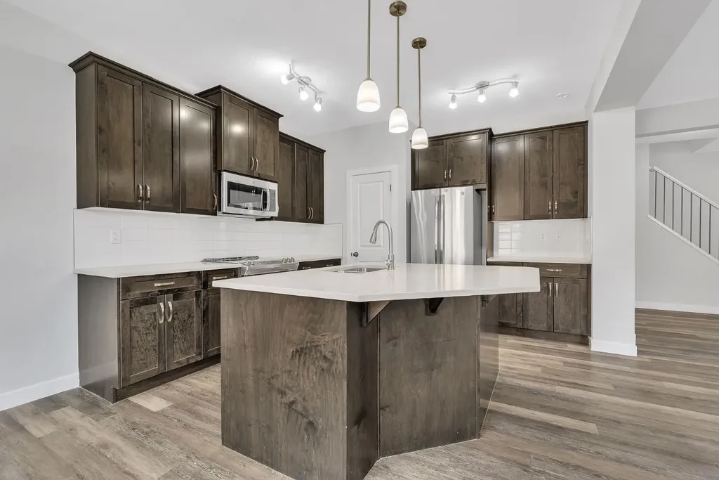 235 Kinniburgh Road Chestermere AB T1X0Y7