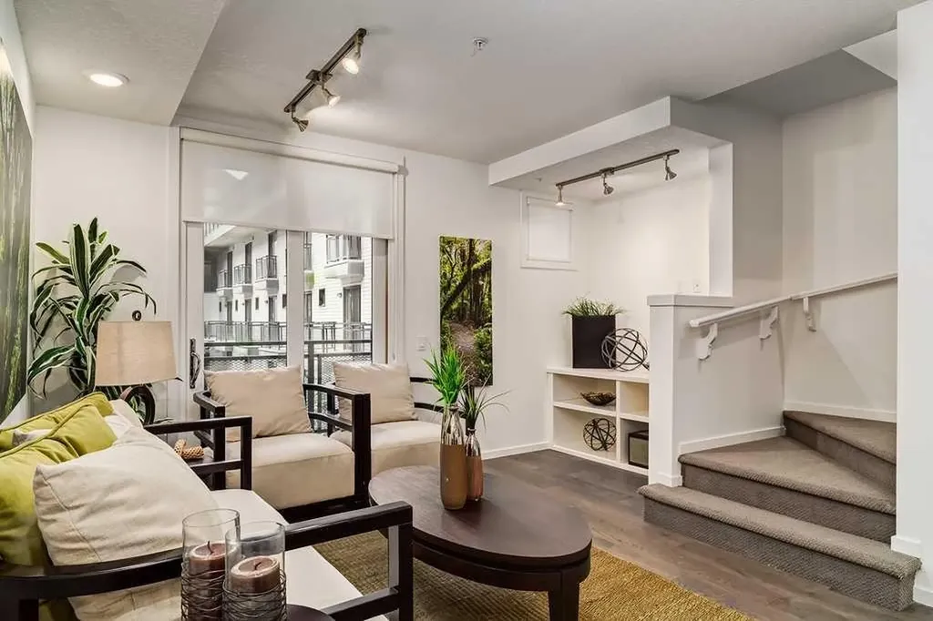 1719 9a Street SW Calgary AB T2T 6S3