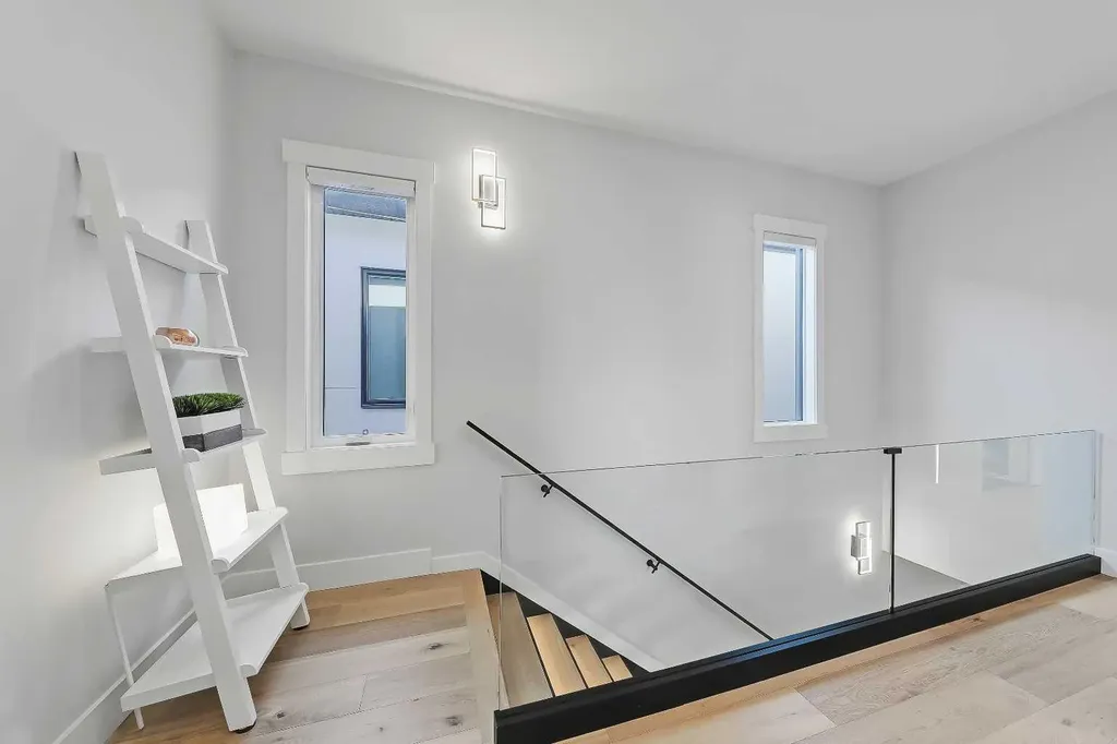 1902 13 Street SW Calgary AB T2T 3P6