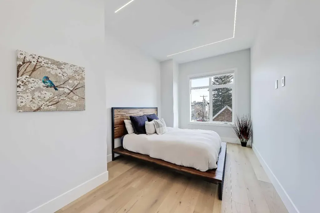 1902 13 Street SW Calgary AB T2T 3P6