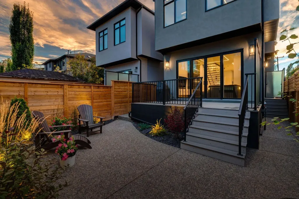 1902 13 Street SW Calgary AB T2T 3P6