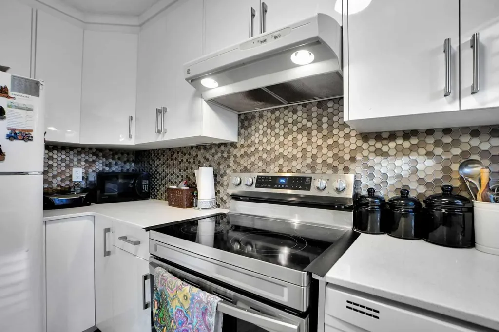 2319 56 Street NE Calgary AB T1Y 3A8