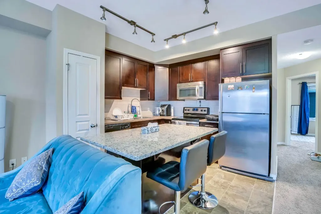 713 Auburn Bay Square SE Calgary AB T3M 0Y7