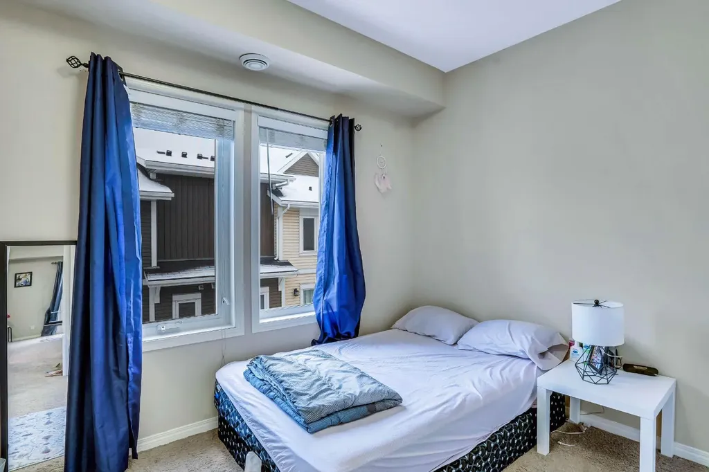 713 Auburn Bay Square SE Calgary AB T3M 0Y7