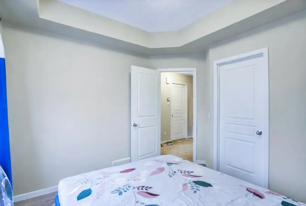 713 Auburn Bay Square SE Calgary AB T3M 0Y7