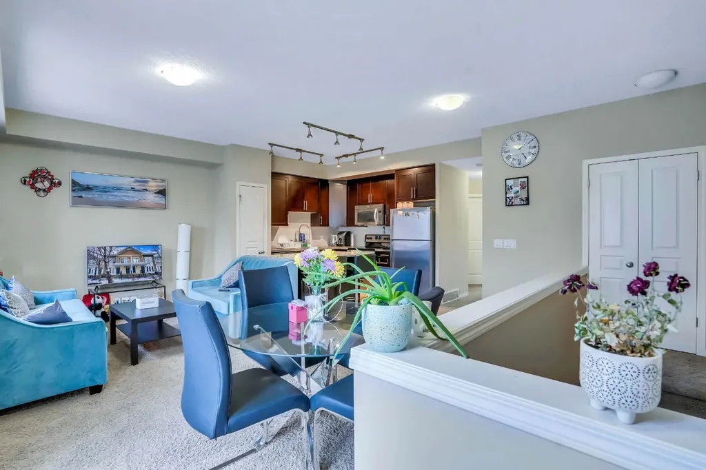 713 Auburn Bay Square SE Calgary AB T3M 0Y7