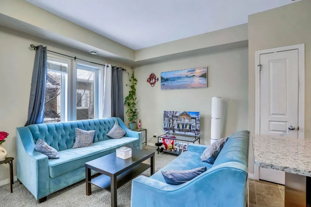 713 Auburn Bay Square SE Calgary AB T3M 0Y7