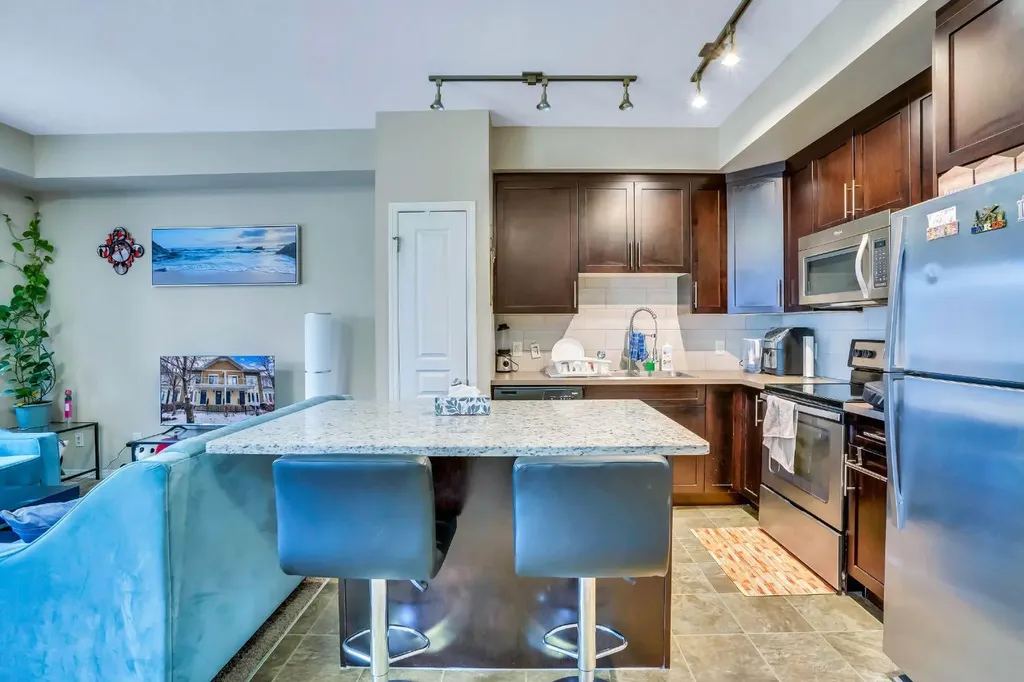 713 Auburn Bay Square SE Calgary AB T3M 0Y7