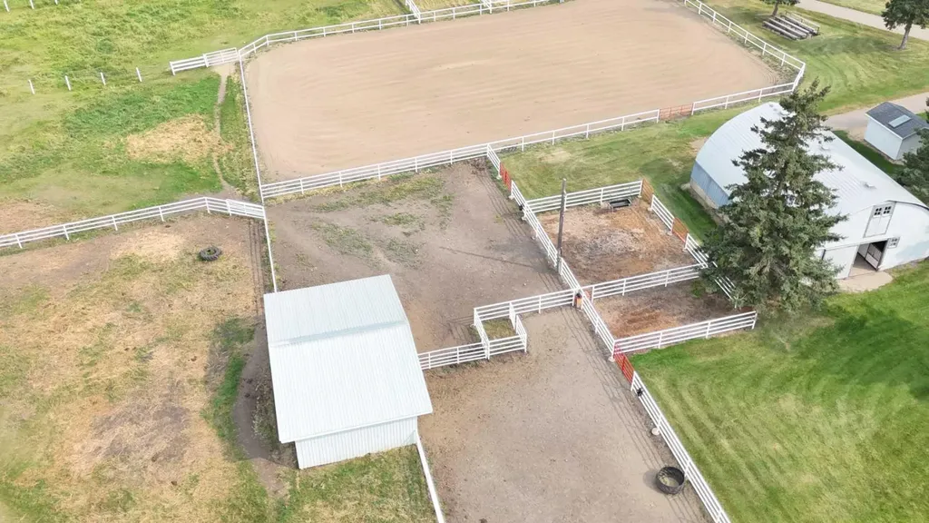 37535 Range Road 265 Rural Red Deer County AB T4E 1A7