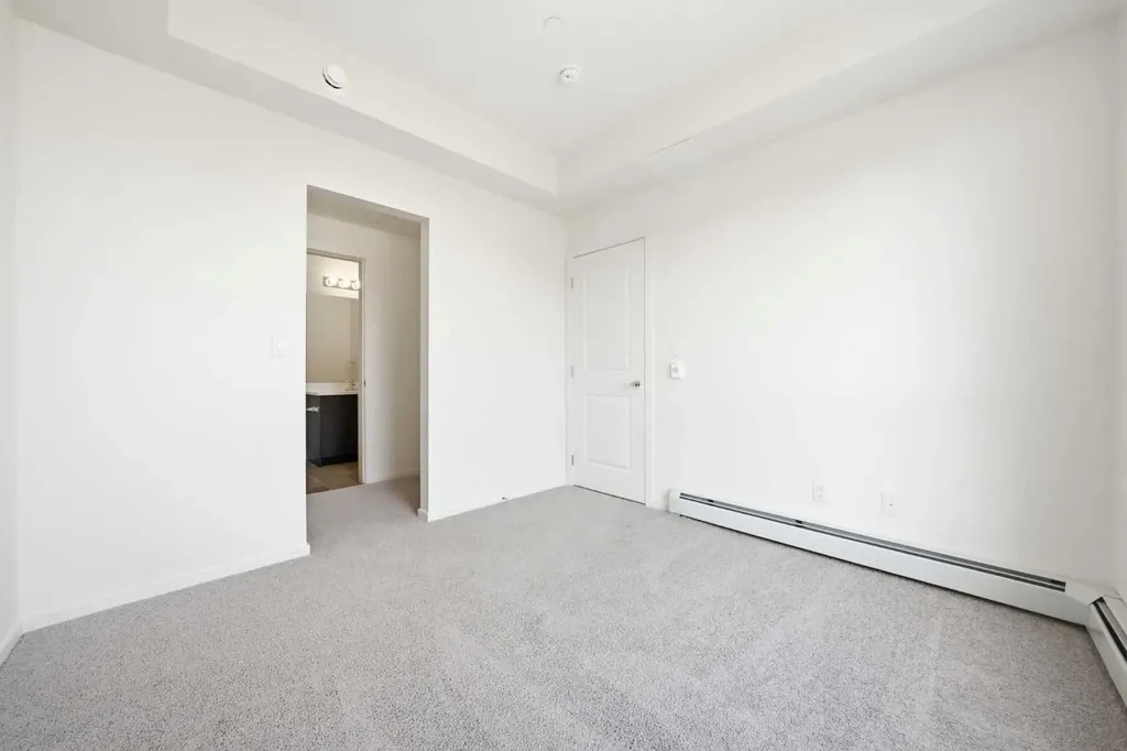 47 Creekview Gardens SW Calgary AB T2X 4Y1