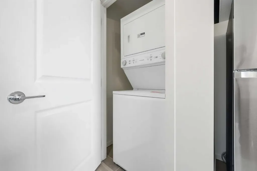 47 Creekview Gardens SW Calgary AB T2X 4Y1