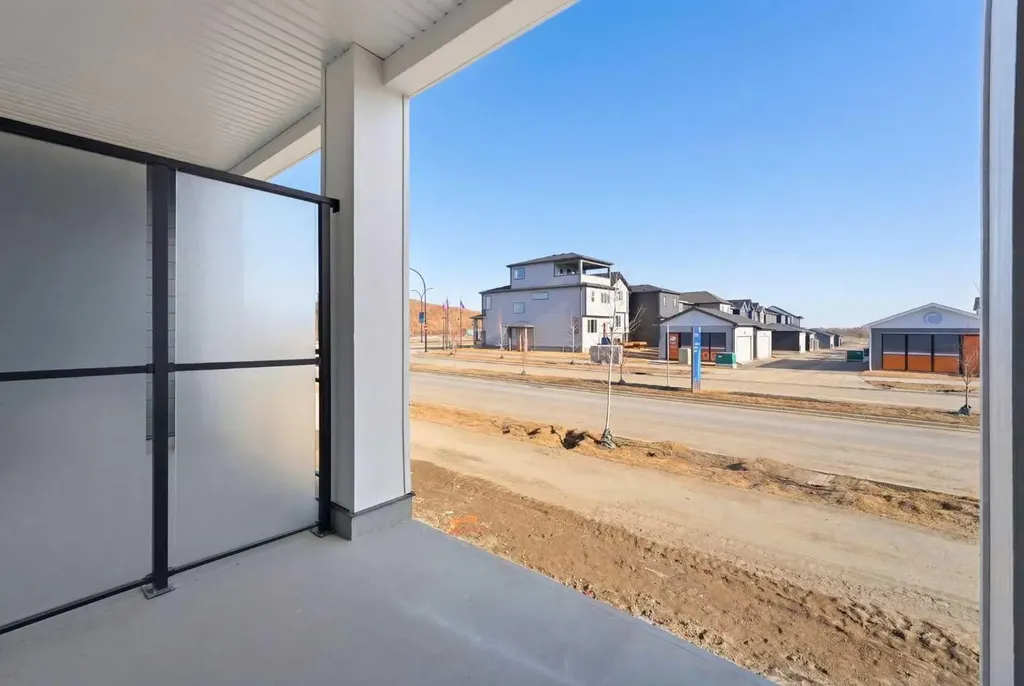 47 Creekview Gardens SW Calgary AB T2X 4Y1