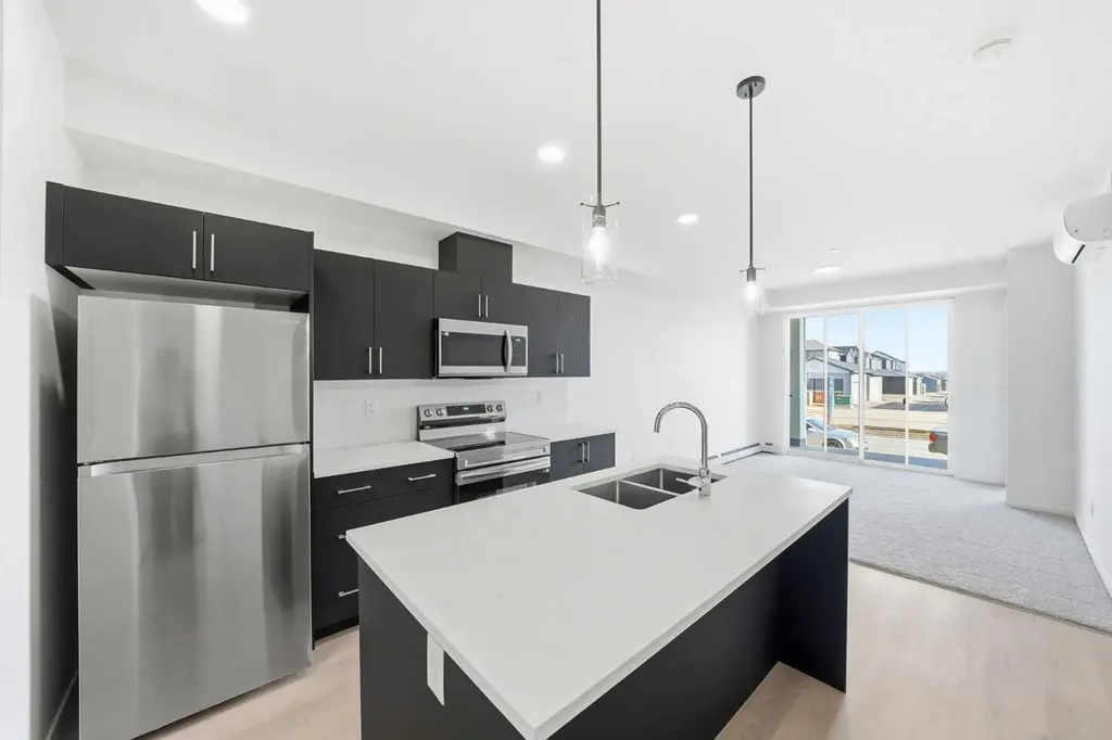 47 Creekview Gardens SW Calgary AB T2X 4Y1