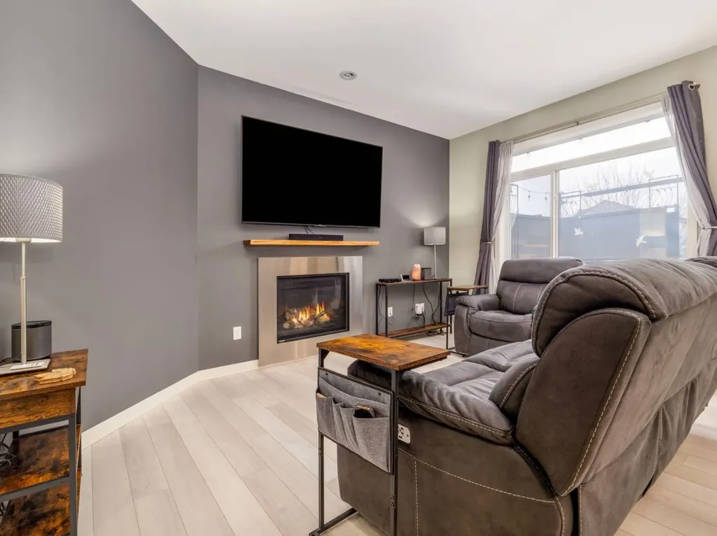 327 Mildred Dobbs Boulevard N Lethbridge AB T1H6G7