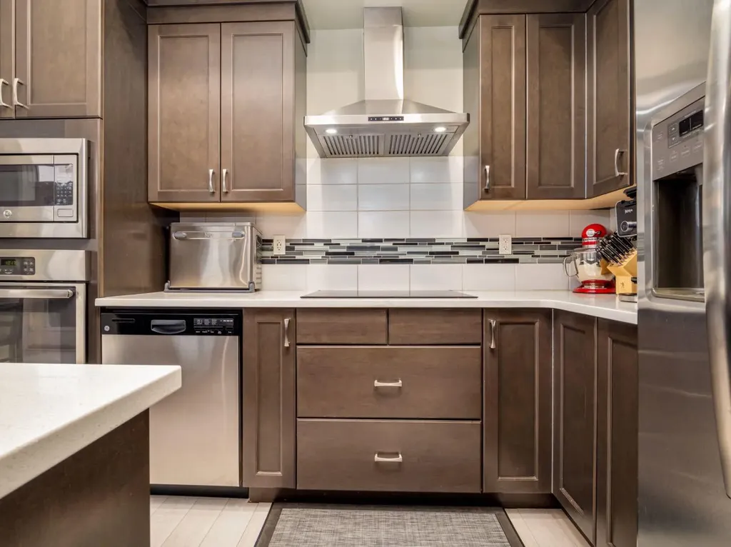 327 Mildred Dobbs Boulevard N Lethbridge AB T1H6G7