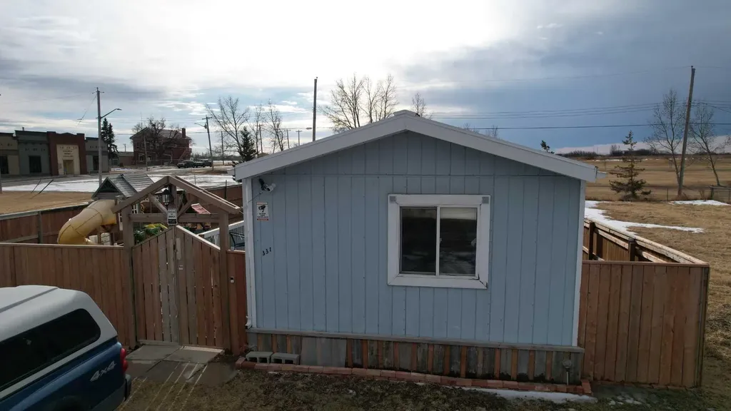 331 Gleichen Street Gleichen AB T0J 1N0