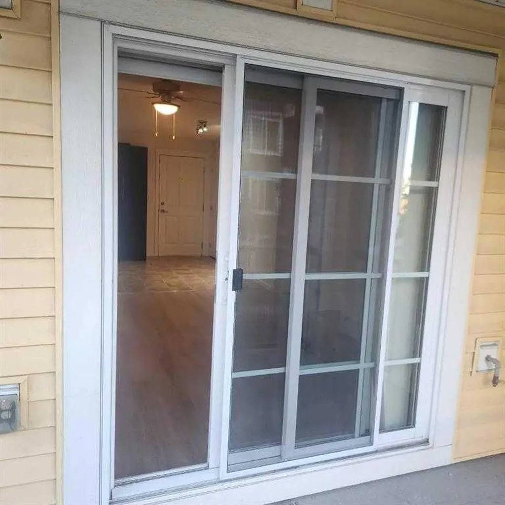 755 Copperpond Boulevard SE Calgary AB T2Z 4R2