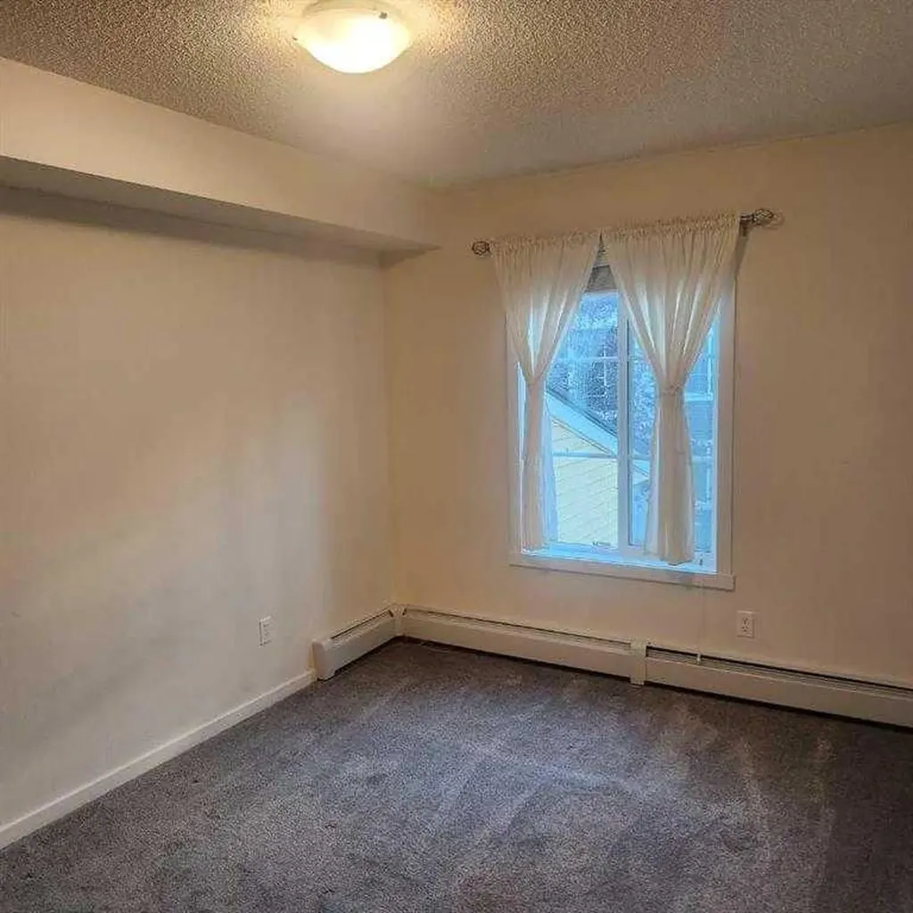 755 Copperpond Boulevard SE Calgary AB T2Z 4R2