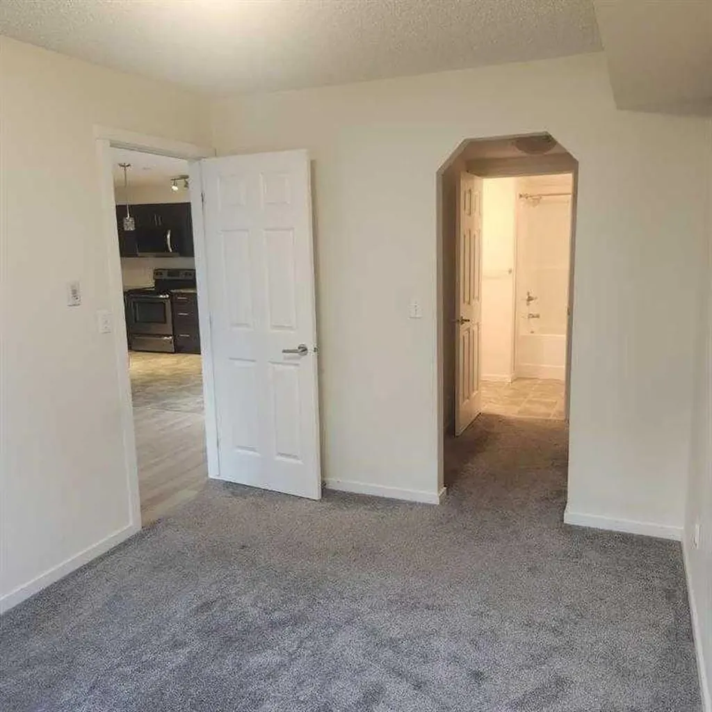 755 Copperpond Boulevard SE Calgary AB T2Z 4R2