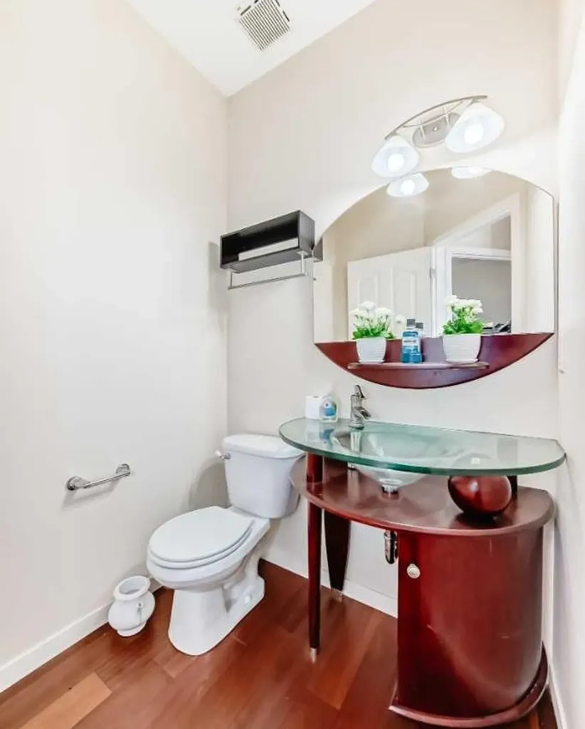 46 Cranford Gardens SE Calgary AB T3M 0W4