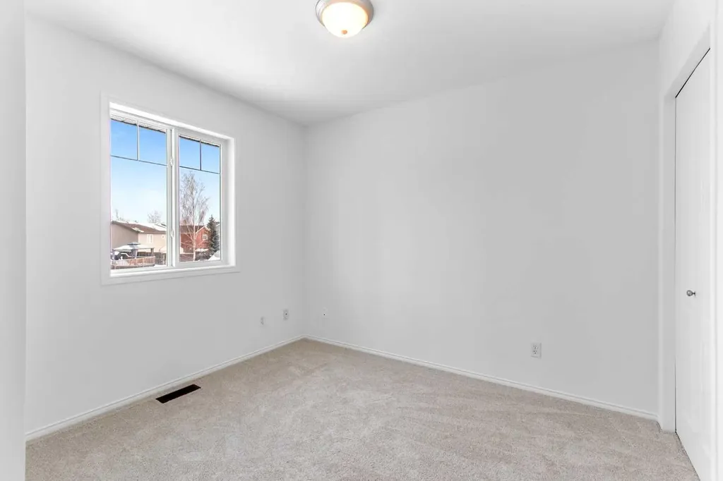 763 Stonehaven Drive Carstairs AB T0M 0N0
