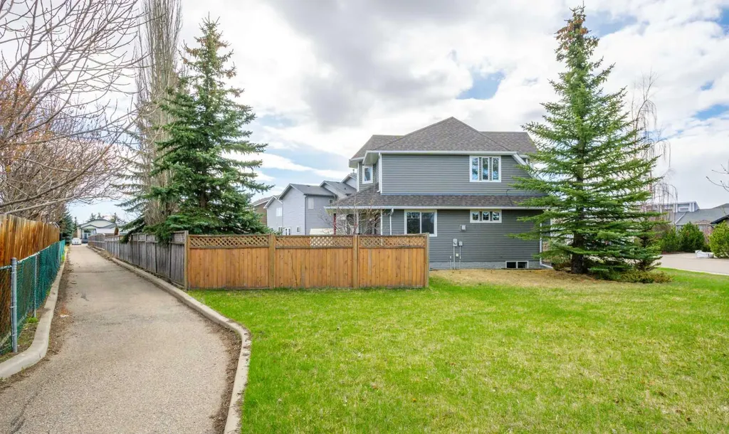 763 Stonehaven Drive Carstairs AB T0M 0N0