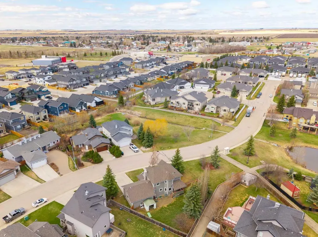763 Stonehaven Drive Carstairs AB T0M 0N0