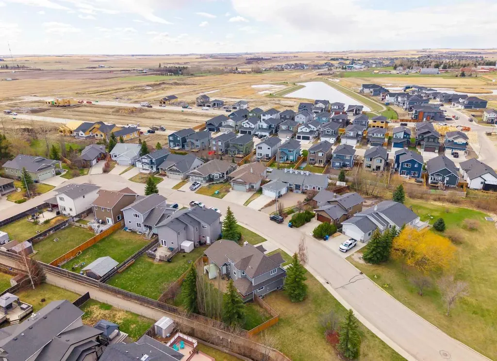 763 Stonehaven Drive Carstairs AB T0M 0N0