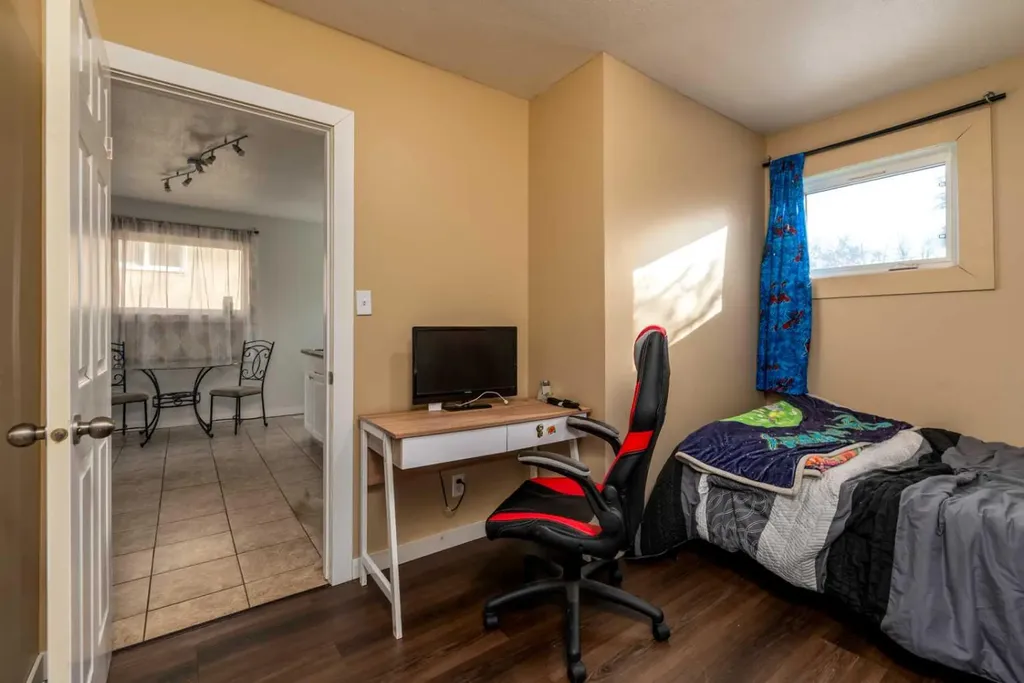 4821 47 Street Lloydminster SK S9V 0K2