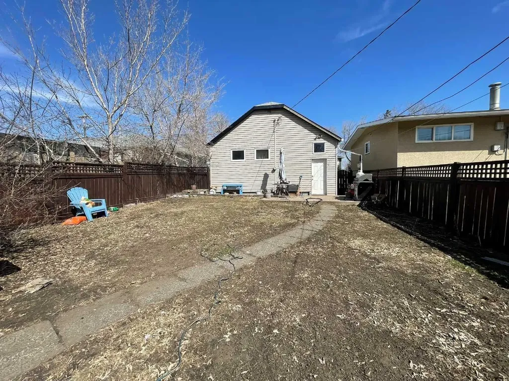 4821 47 Street Lloydminster SK S9V 0K2