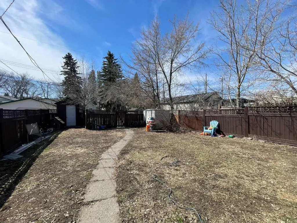 4821 47 Street Lloydminster SK S9V 0K2