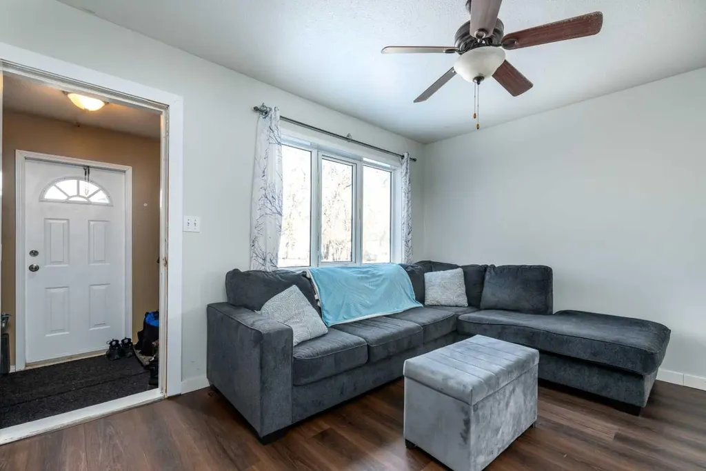 4821 47 Street Lloydminster SK S9V 0K2