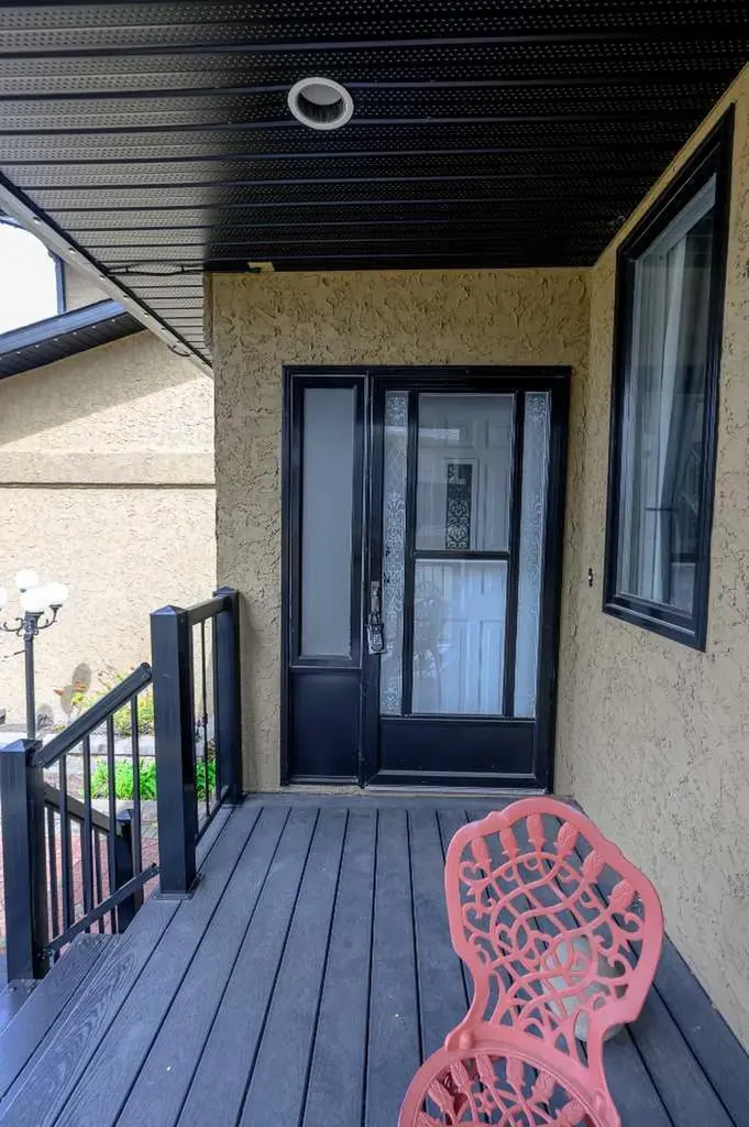 6105 95 Street Grande Prairie AB T8W 2C9