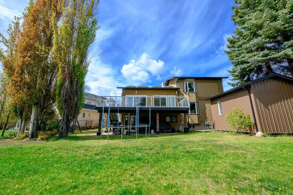 6105 95 Street Grande Prairie AB T8W 2C9