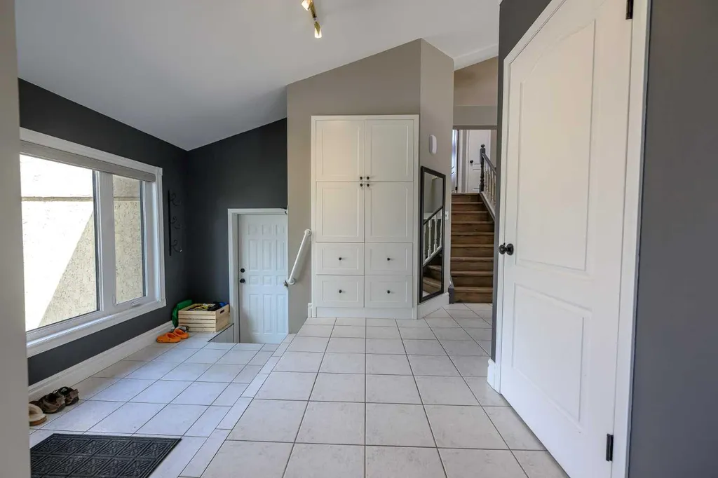 6105 95 Street Grande Prairie AB T8W 2C9