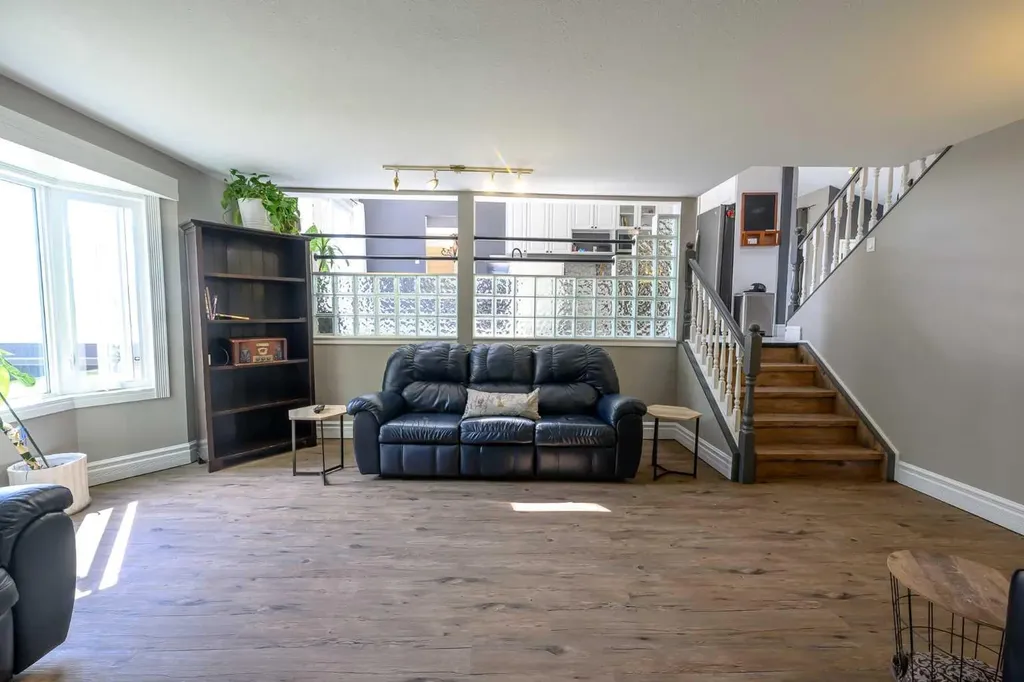 6105 95 Street Grande Prairie AB T8W 2C9