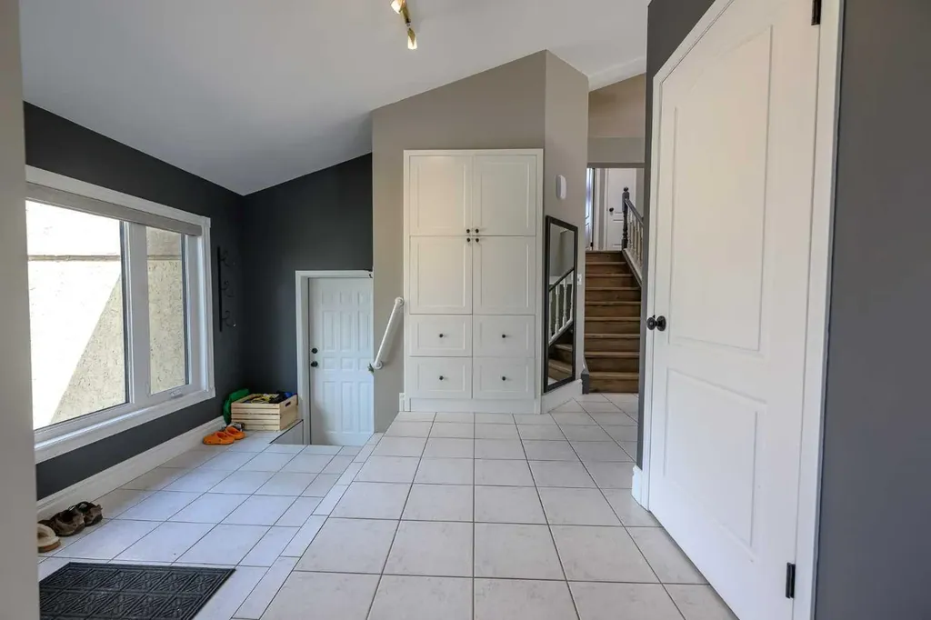 6105 95 Street Grande Prairie AB T8W 2C9