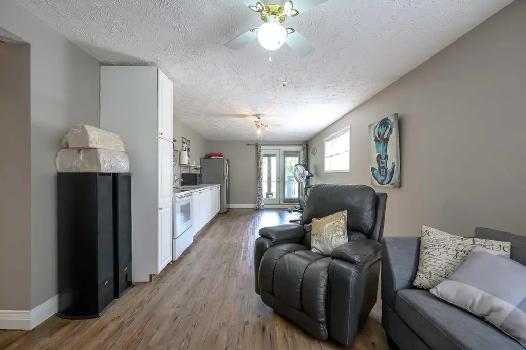 6105 95 Street Grande Prairie AB T8W 2C9