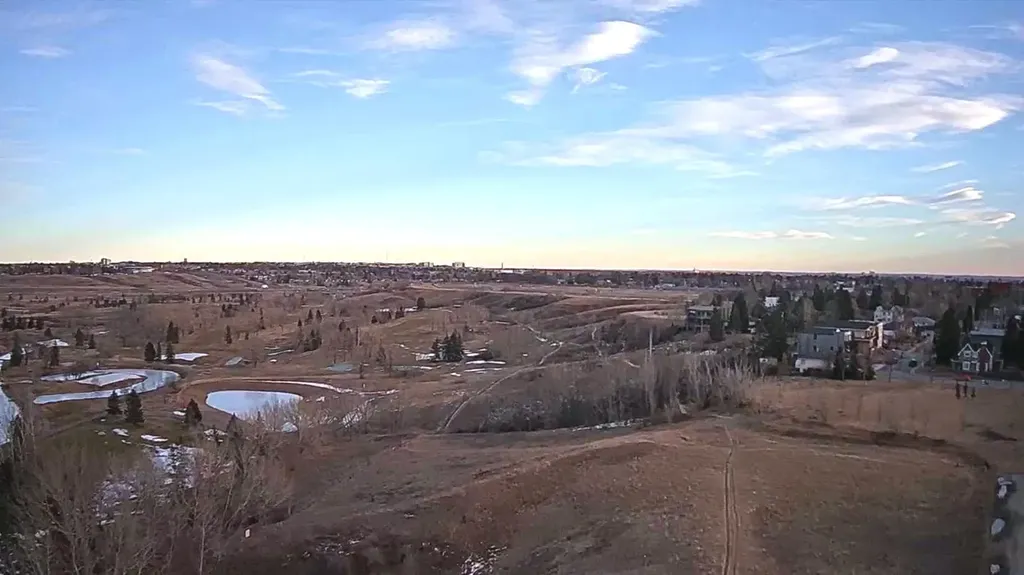 630 25 Avenue NE Calgary AB T2E 1Y5